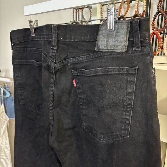 Levi's Black Relaxed Jeans 36x32 dark denim jeans 502 - Picture 3 of 8